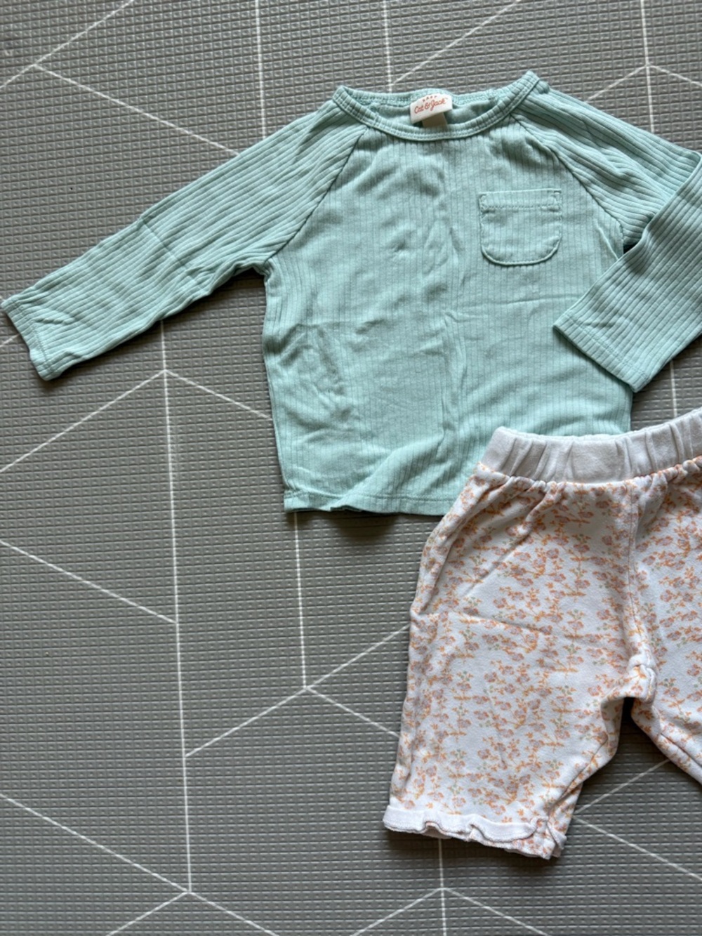 Vintage baby girl cropped wide leg ditsy floral white pants & Mint Ribbed Top•6M